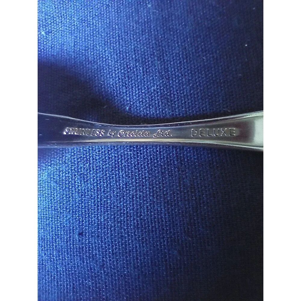 Oneida Ltd. Stainless Steel Deluxe Discontinued Strathmore Demitasse Spoon